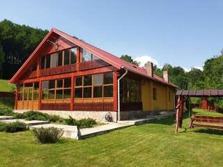 Дома для отпуска Ferienhaus Magura Bison Plopu Дом для отпуска-4